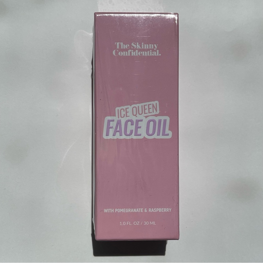 The Skinny Confidential NEW Ice Queen Face Oil - Pink